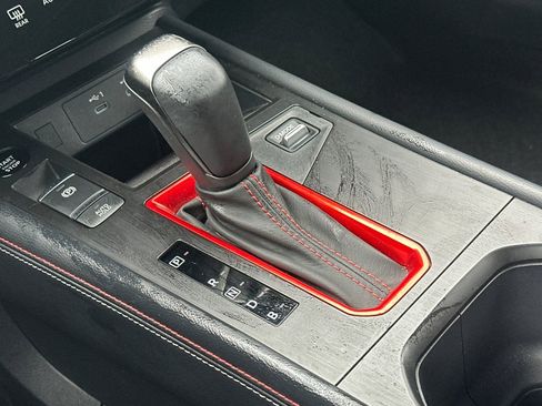 Used 2025 Nissan Kicks SR image 21