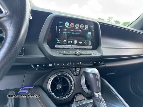 Used 2018 Chevrolet Camaro SS image 32