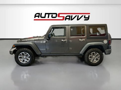 Used 2016 Jeep Wrangler Unlimited Rubicon w/ Connectivity Group AWD/4WD image 4