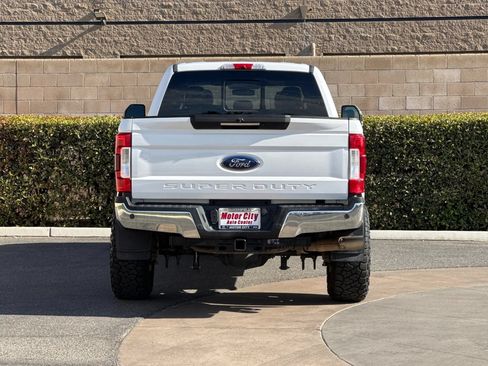 Used 2019 Ford F250 Lariat w/ Lariat Ultimate Package AWD/4WD image 5