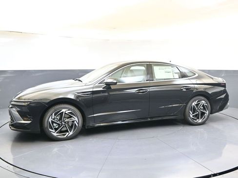 New 2026 Hyundai Sonata SEL image 2