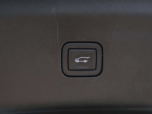 Used 2023 Buick Enclave Essence w/ Experience Buick Package AWD/4WD image 22