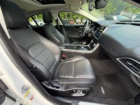 Used 2020 Jaguar XE S AWD/4WD image 26