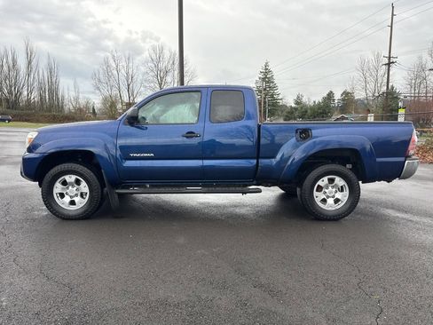 Used 2015 Toyota Tacoma PreRunner image 4