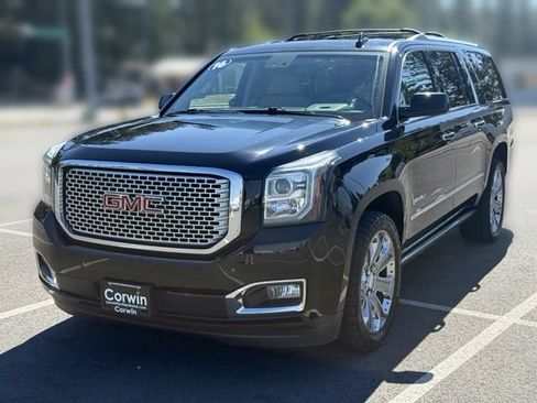 Used 2016 GMC Yukon XL Denali w/ Open Road Package AWD/4WD image 5