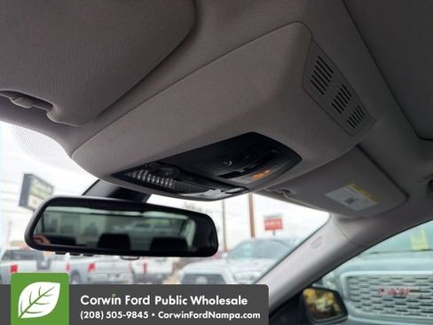 Used 2012 BMW 750Li xDrive image 17