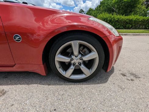 Used 2007 Nissan 350Z Touring image 25