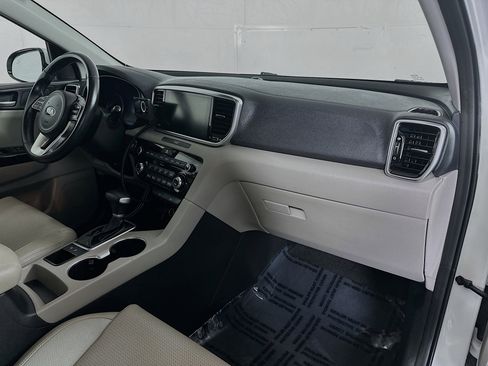 Used 2020 Kia Sportage EX image 26