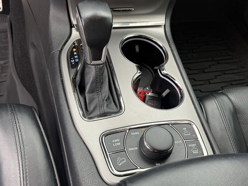 Used 2021 Jeep Grand Cherokee High Altitude image 25