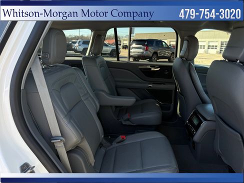 Used 2020 Lincoln Aviator Reserve image 33