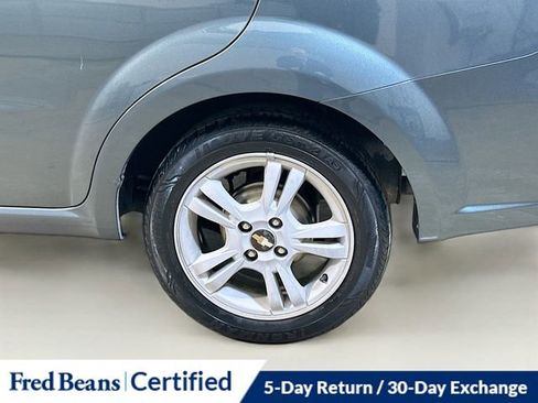 Used 2010 Chevrolet Aveo LT w/ Power and Convenience Package image 6