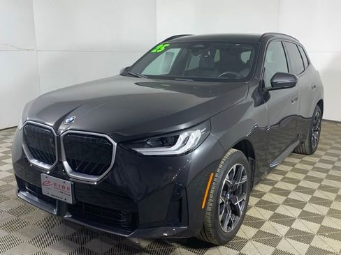 Used 2025 BMW X3 xDrive30 AWD/4WD image 2
