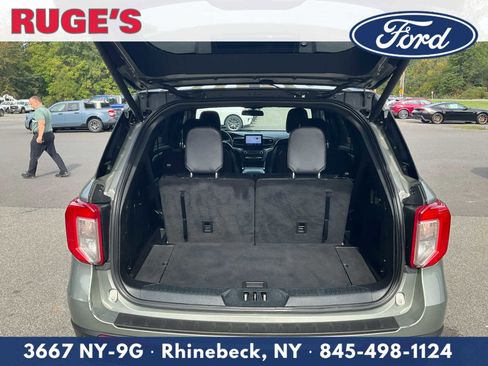 Used 2020 Ford Explorer XLT w/ Equipment Group 202A image 12