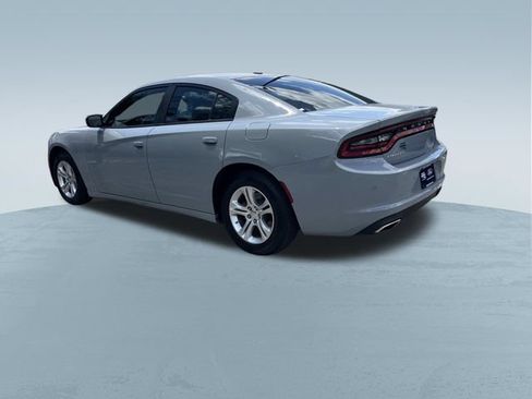 Used 2022 Dodge Charger SXT RWD image 8