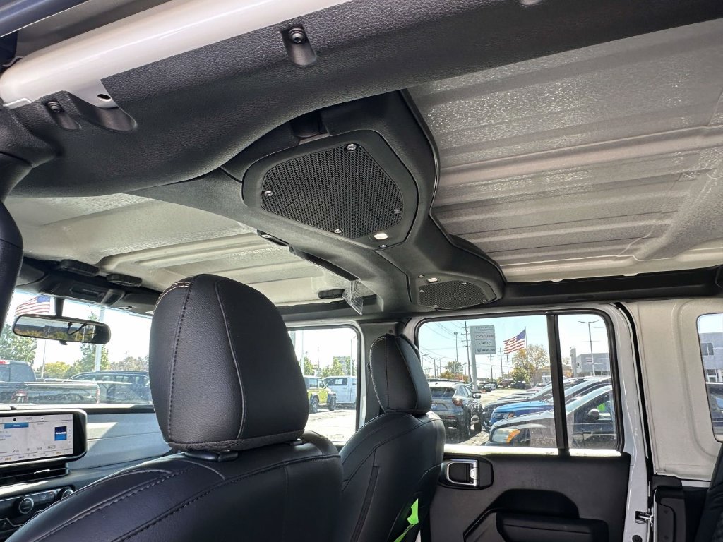 Used 2026 Jeep Wrangler Unlimited Sport AWD/4WD image 12