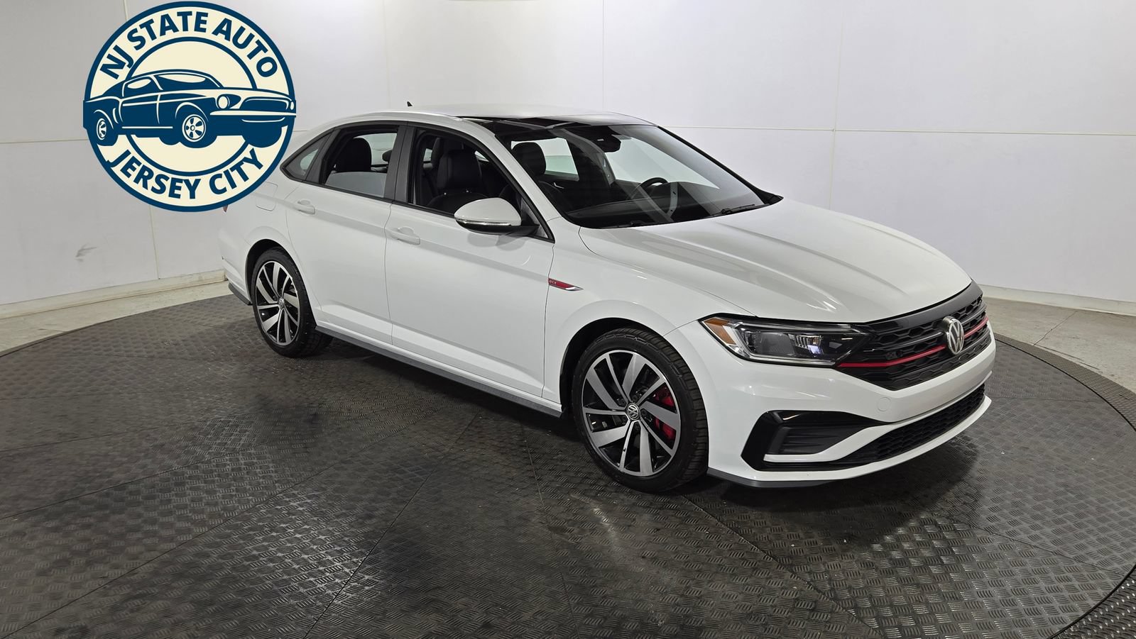 Used 2019 Volkswagen Jetta GLI Autobahn FWD image 9