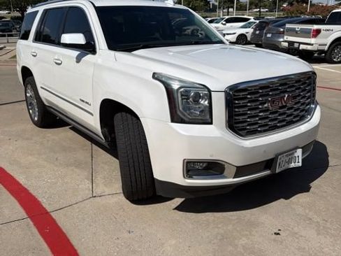 Used 2018 GMC Yukon Denali w/ Open Road Package AWD/4WD image 16