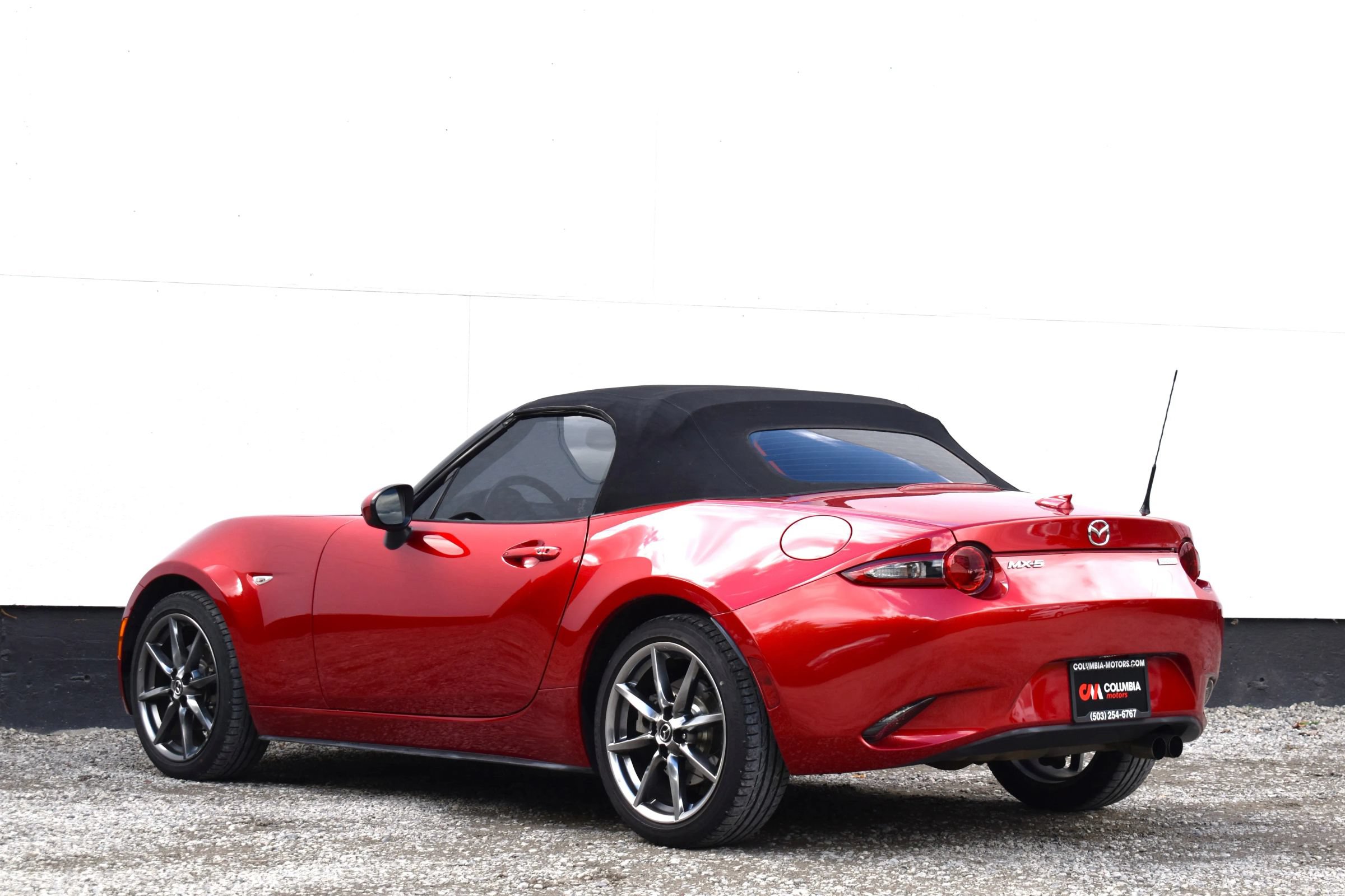 Used 2016 MAZDA MX-5 Miata Grand Touring RWD image 3