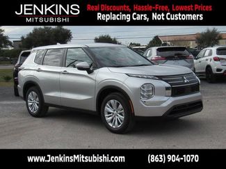 New 2026 Mitsubishi Outlander ES video 1