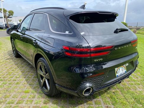 Used 2023 Genesis GV70 2.5T w/ Sport Prestige Package image 5