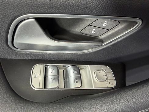 Used 2026 Mercedes-Benz GLE 450e 4MATIC image 17