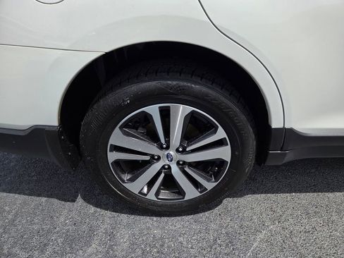 Used 2018 Subaru Outback 2.5i Limited image 15