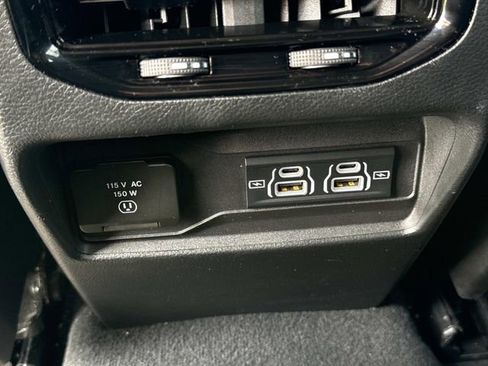 Used 2024 Jeep Grand Cherokee Altitude AWD/4WD image 26