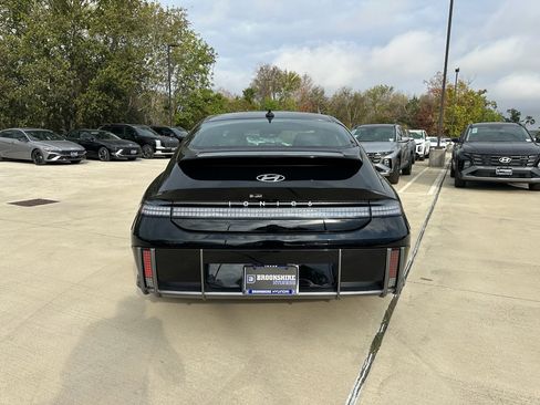 New 2025 Hyundai Ioniq 6 SE image 6