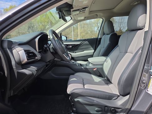 Certified 2025 Subaru Outback Limited XT image 10