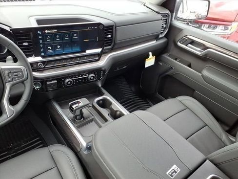 New 2026 Chevrolet Silverado 1500 LTZ w/ LTZ Convenience Package II AWD/4WD image 11