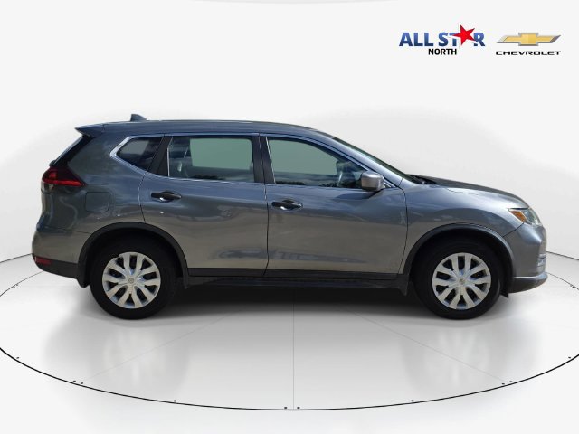 Used 2020 Nissan Rogue S FWD image 2