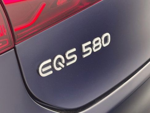 Certified 2022 Mercedes-Benz EQS 580 4MATIC Sedan image 9