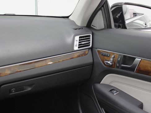 Used 2016 Mercedes-Benz E 400 Cabriolet w/ Premium 3 Package image 57