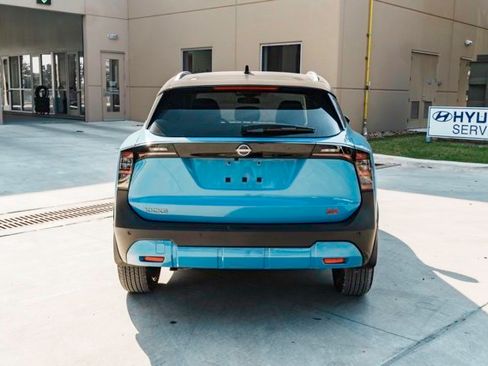 Used 2026 Nissan Kicks SR image 5