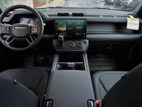 Used 2026 Land Rover Defender 110 S AWD/4WD image 9