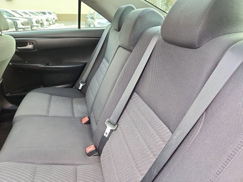 Used 2017 Toyota Camry LE image 25