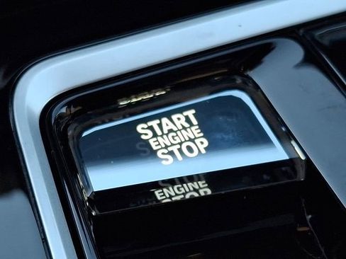 Certified 2024 BMW 740i xDrive image 26