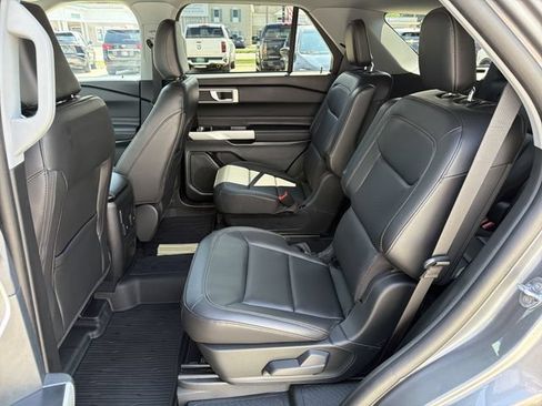 Used 2023 Ford Explorer XLT w/ Equipment Group 202A AWD/4WD image 24