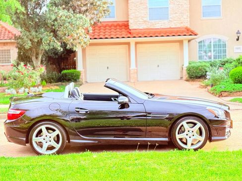 Used 2014 Mercedes-Benz SLK 350 image 5