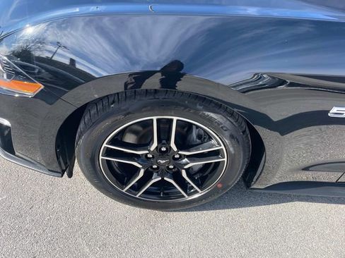 Used 2023 Ford Mustang GT Premium image 11