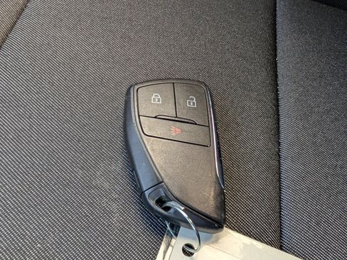 Used 2024 Chevrolet Colorado W/T image 13