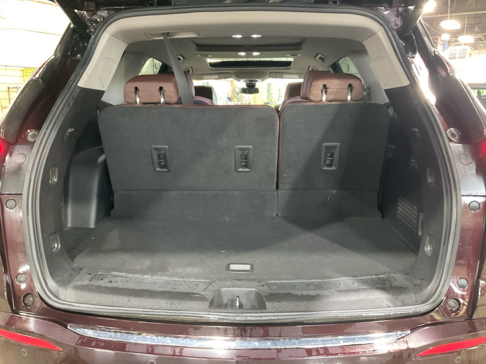 Used 2020 Buick Enclave Avenir w/ Avenir Technology Package AWD/4WD image 22
