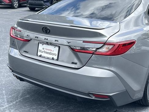 Used 2025 Toyota Camry SE FWD image 11