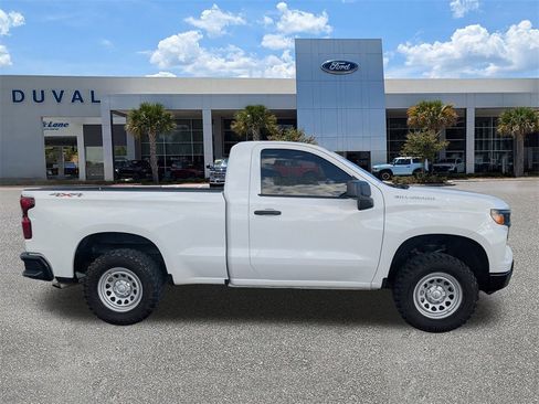Used 2022 Chevrolet Silverado 1500 W/T w/ WT Value Package image 3