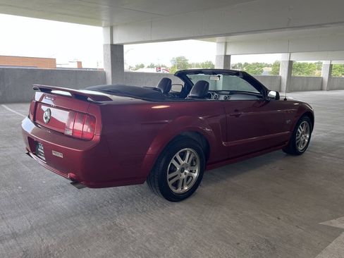 Used 2005 Ford Mustang GT RWD image 23