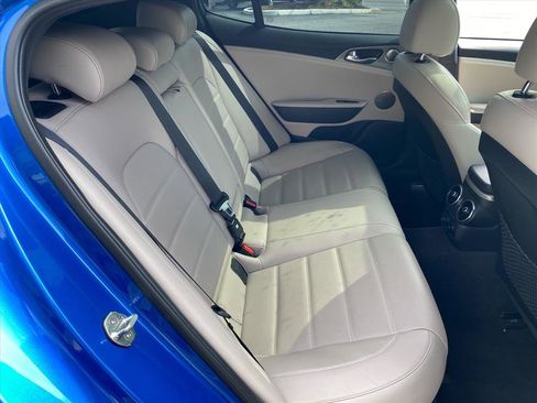 Used 2018 Kia Stinger GT2 AWD/4WD image 25