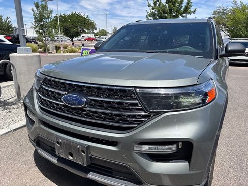 Used 2020 Ford Explorer XLT w/ Equipment Group 202A AWD/4WD image 4