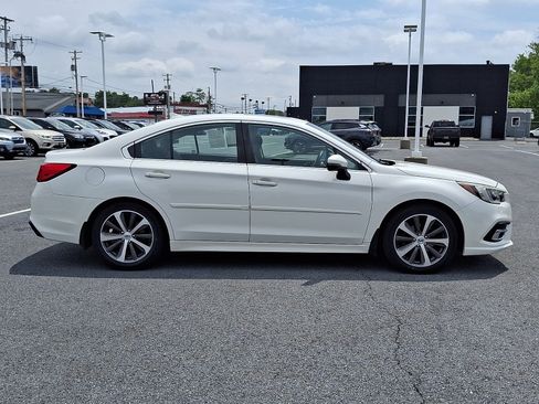 Used 2018 Subaru Legacy 2.5i Limited w/ Popular Package #2A AWD/4WD image 4