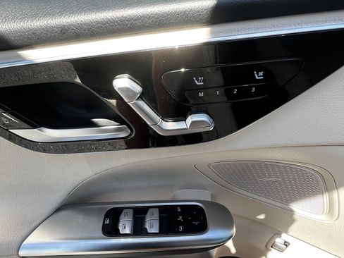 Used 2023 Mercedes-Benz C 300 Sedan image 14