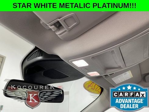 Used 2024 Ford Escape Platinum AWD/4WD image 18
